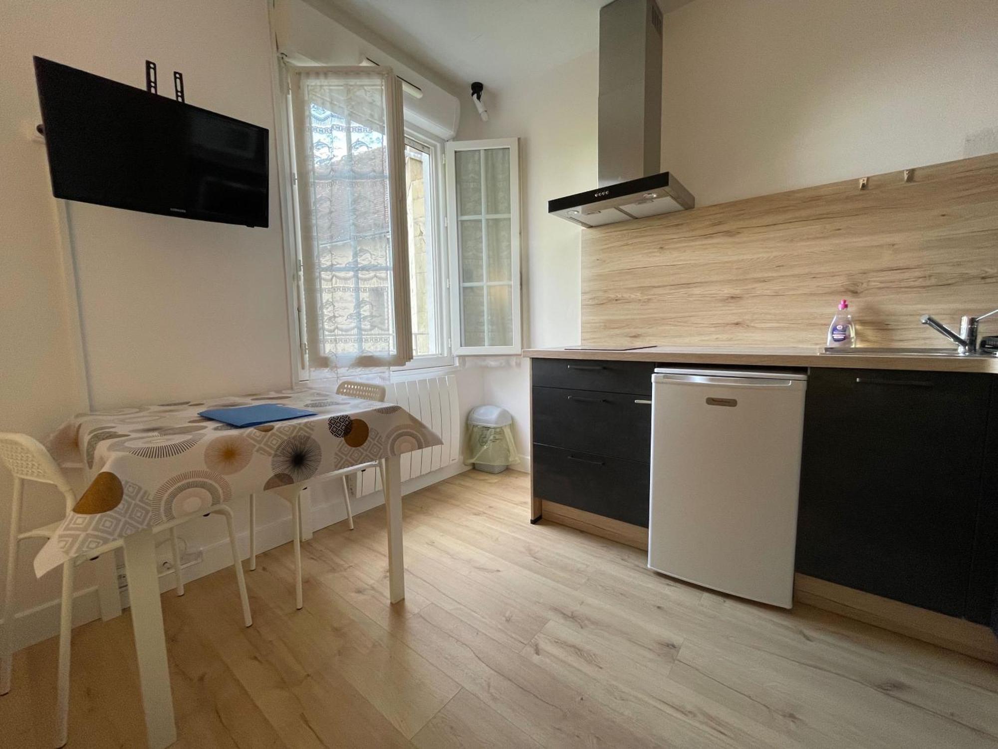 Meuble De Tourisme Dans Parc Arbore 1000M2 - Sejour-La-Roche Eperon La Roche-Posay Zimmer foto
